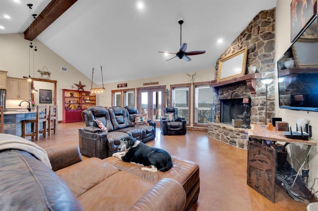 Farm Ranch in Ennis, Texas, United States 3 - 17952421