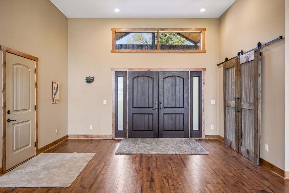 House in Mora, Minnesota, United States 4 - 17948553