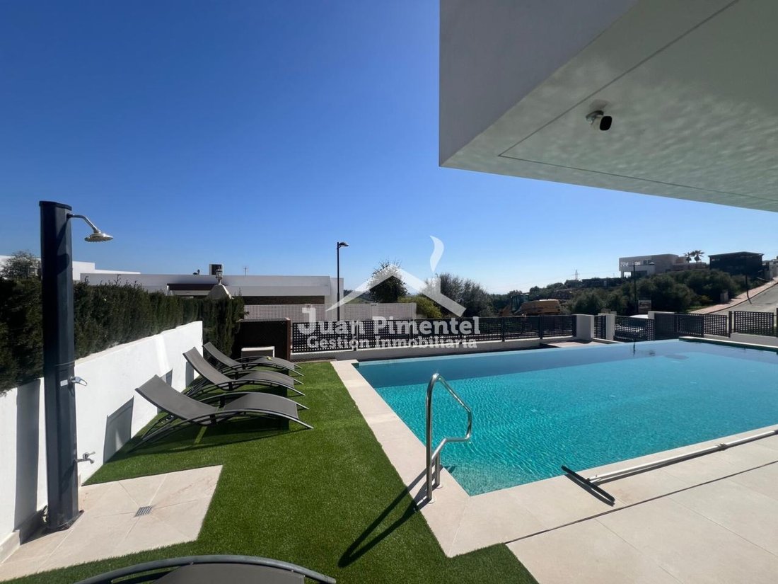 Chalet in Estepona, Andalusia, Spain 3 - 17947339