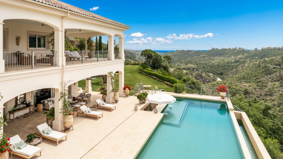 Villa in Benahavis, Andalusia, Spain 1 - 17953584