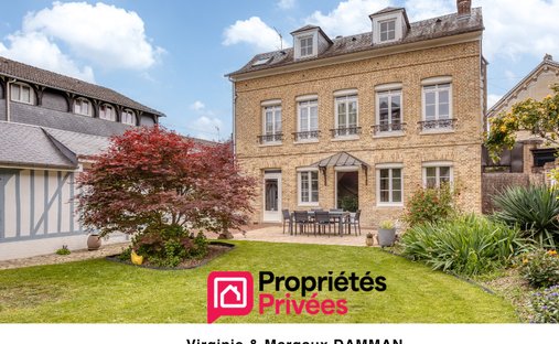 Villa in Cerisaie, Elbeuf, France 1