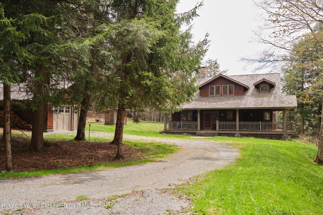 House in Livingston Manor, New York, United States 1 - 17955834