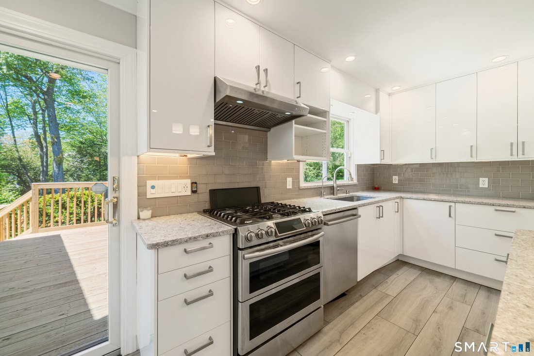House in Trumbull, Connecticut, United States 5 - 17955910
