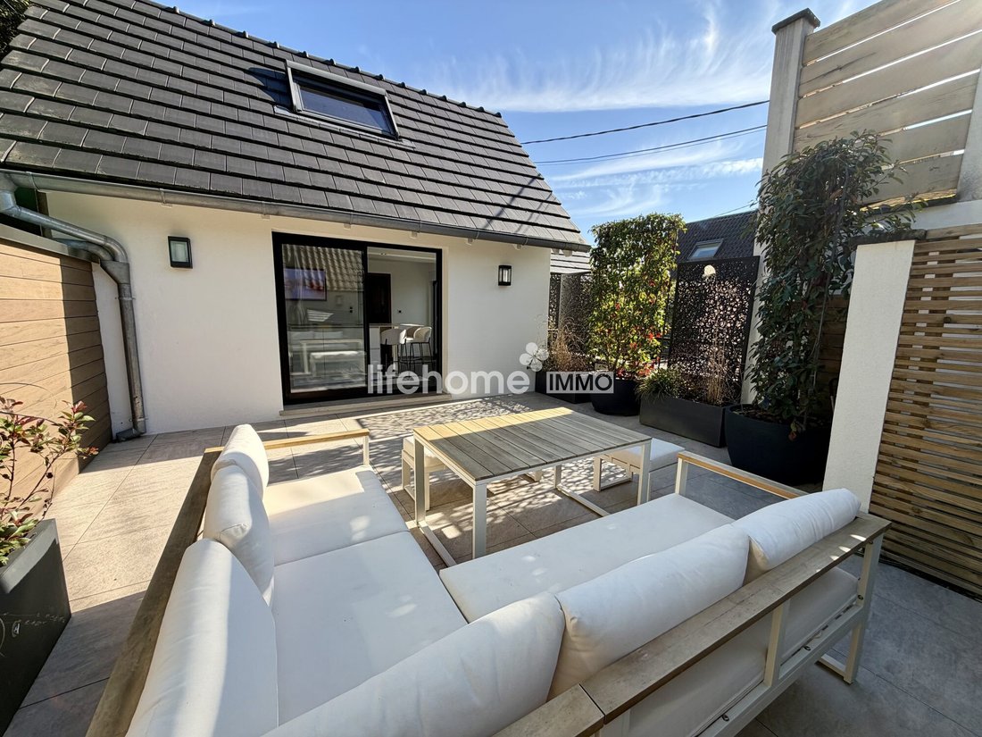 Apartment in Oberhausbergen, Grand Est, France 1 - 17439868