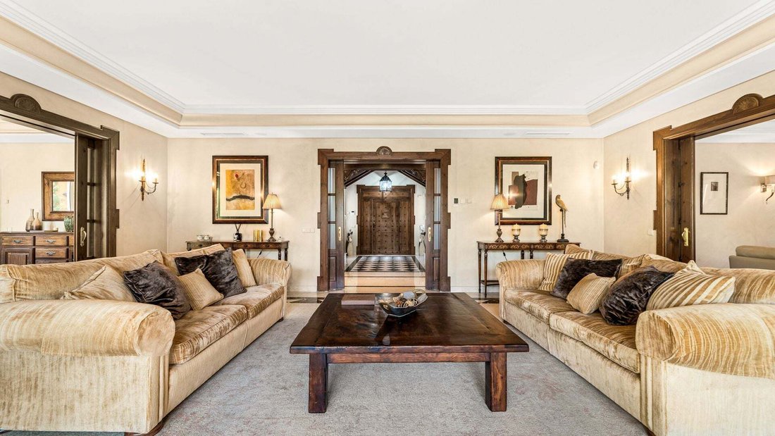 Villa in Puerto Banus, Marbella, Spain 3 - 17947263