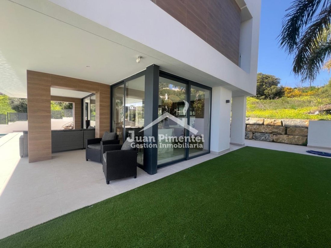 Chalet in Estepona, Andalusia, Spain 5 - 17947339