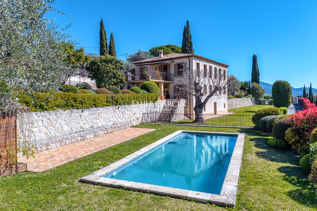 Villa in Nice, Provence-Alpes-Côte d'Azur, France 1 - 17954515