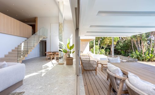 House in Bakoven, Cape Town, South Africa 1
