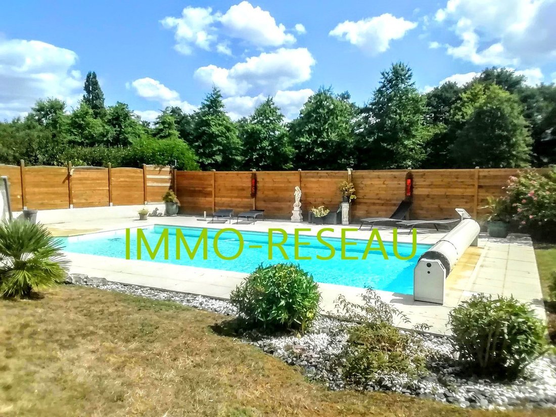 House in La Roche-sur-Yon, Pays de la Loire, France 5 - 17953926