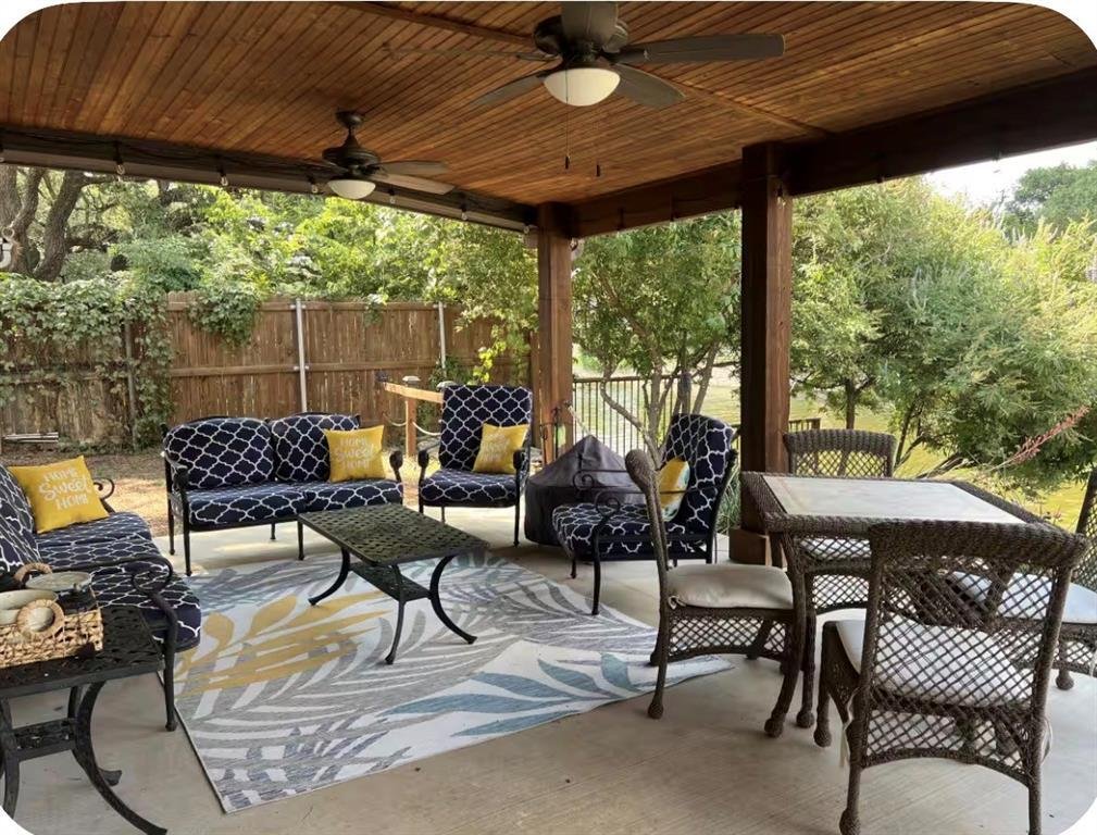 House in Granbury, Texas, United States 5 - 17952259