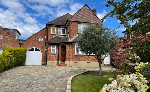 House in New Malden, Royal Borough of Kingston upon Thames, England 1