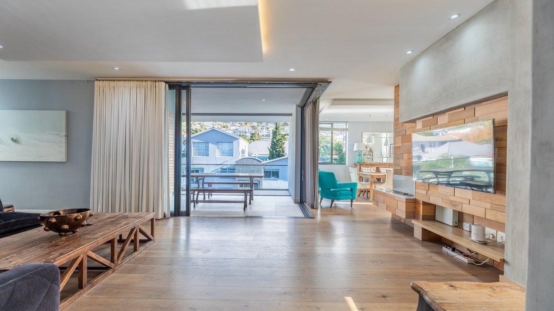 Apartment in Cape Town, Western Cape, South Africa 2 - 17954073
