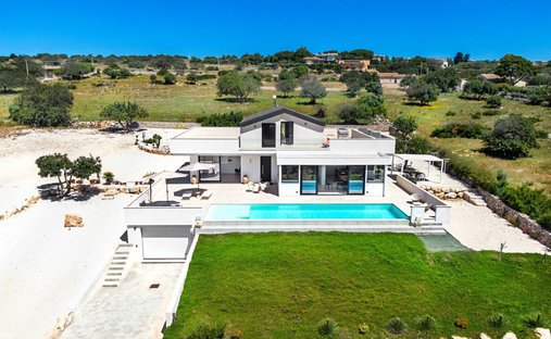 House in Campagna Sciclitana, Scicli, Sicily 1