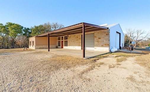 Farm Ranch in Bluff Dale, Texas, United States 1
