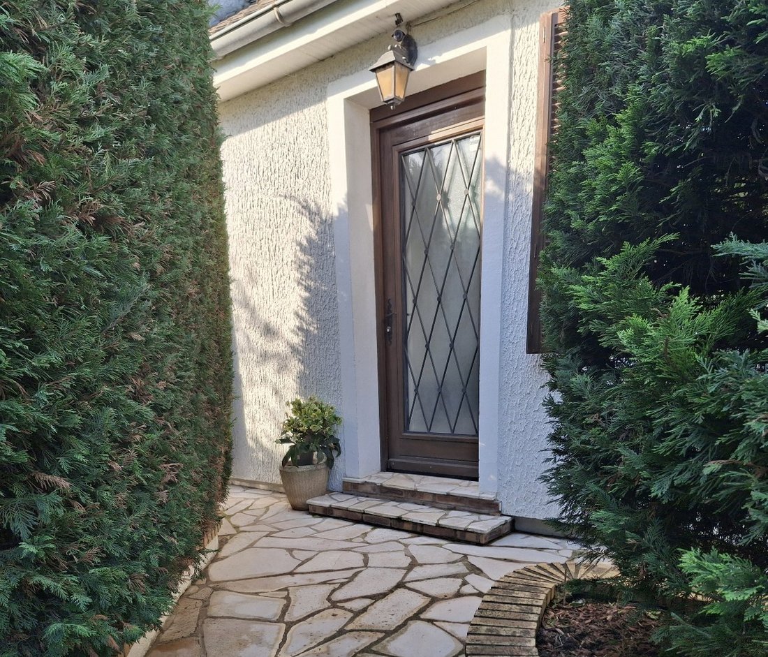 House in Orly, Ile-de-France, France 1 - 17954212