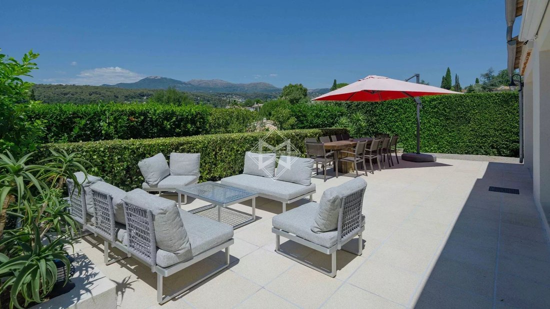 Villa in Esperes, Villeneuve-Loubet, France 2 - 15745699