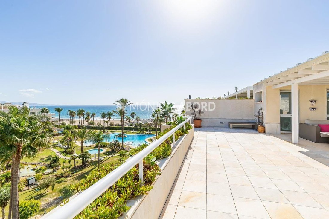 Apartment in Puerto Banus, Marbella, Spain 1 - 17947282