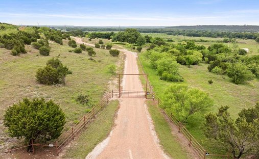 Farm Ranch in Glen Rose, Texas, United States 1