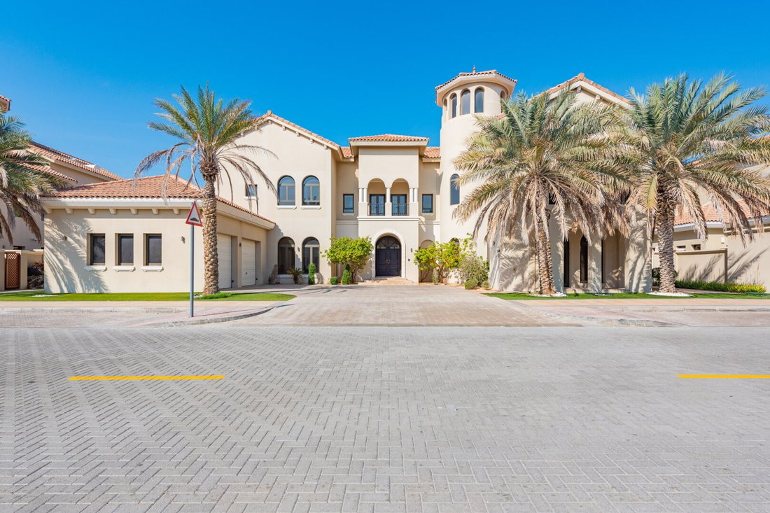 Villa in Palm Jumeirah, Dubai, United Arab Emirates 1 - 15782475