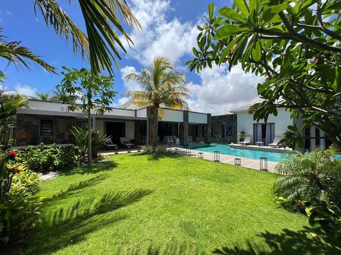 House in Grand Baie, Rivière du Rempart District, Mauritius 1 - 17948400