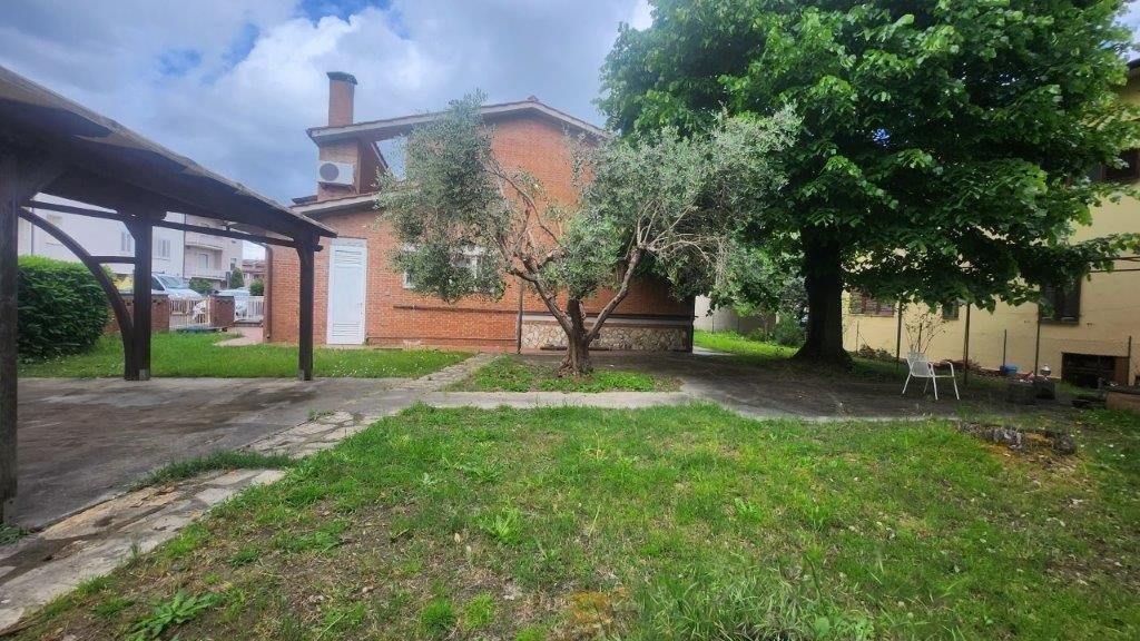 House in Calcinaia, Tuscany, Italy 4 - 17952858