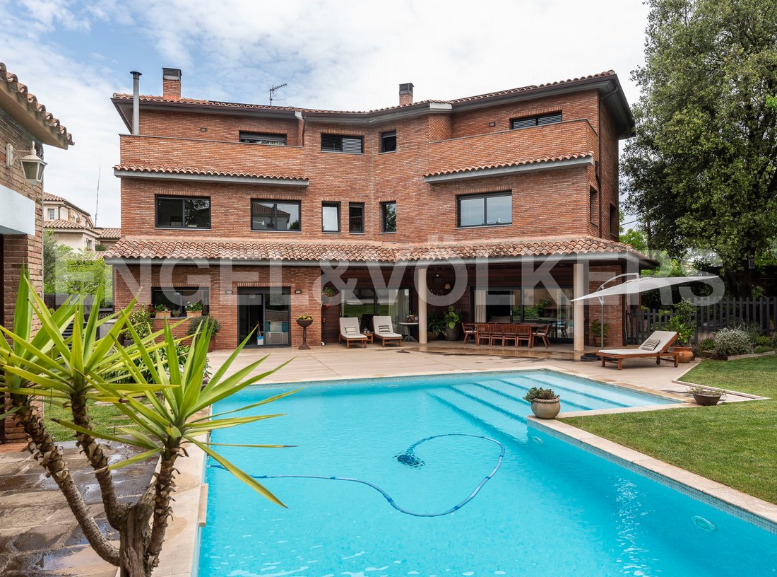 House in Sant Cugat del Valles, Catalonia, Spain 1 - 17952492