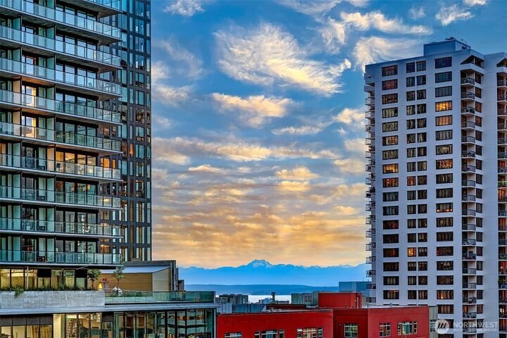 Condo in Seattle, Washington, United States 5 - 17955678