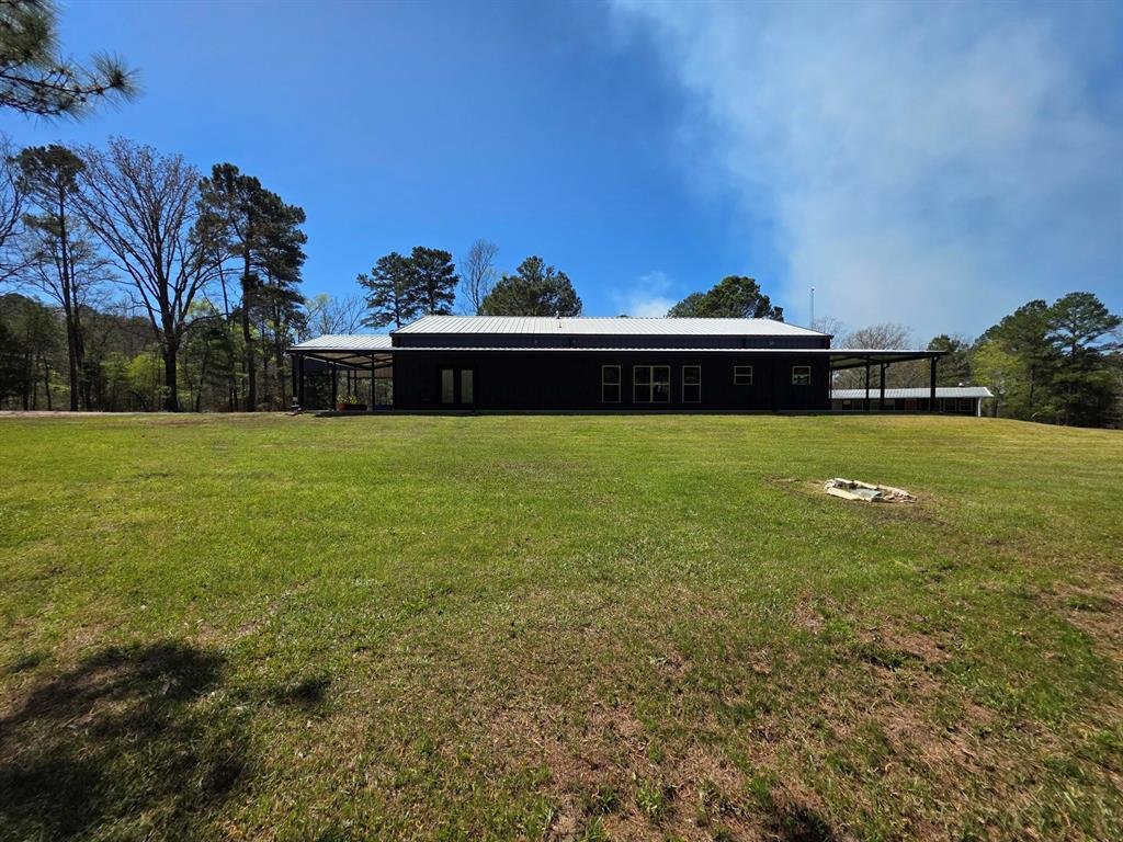 Farm Ranch in Holly Lake Ranch, Texas, United States 4 - 17952413