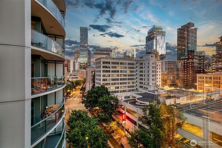 Condo in Seattle, Washington, United States 2 - 17955678