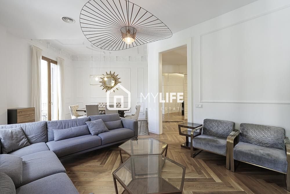 Appartamento a Eixample, Barcellona, Spagna 3 - 17947092