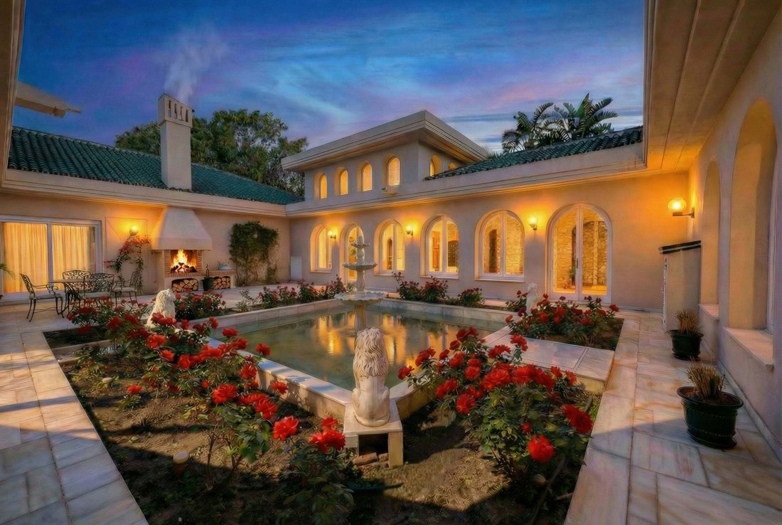 Villa in Rio Real, Marbella, Andalusia 3 - 17947334
