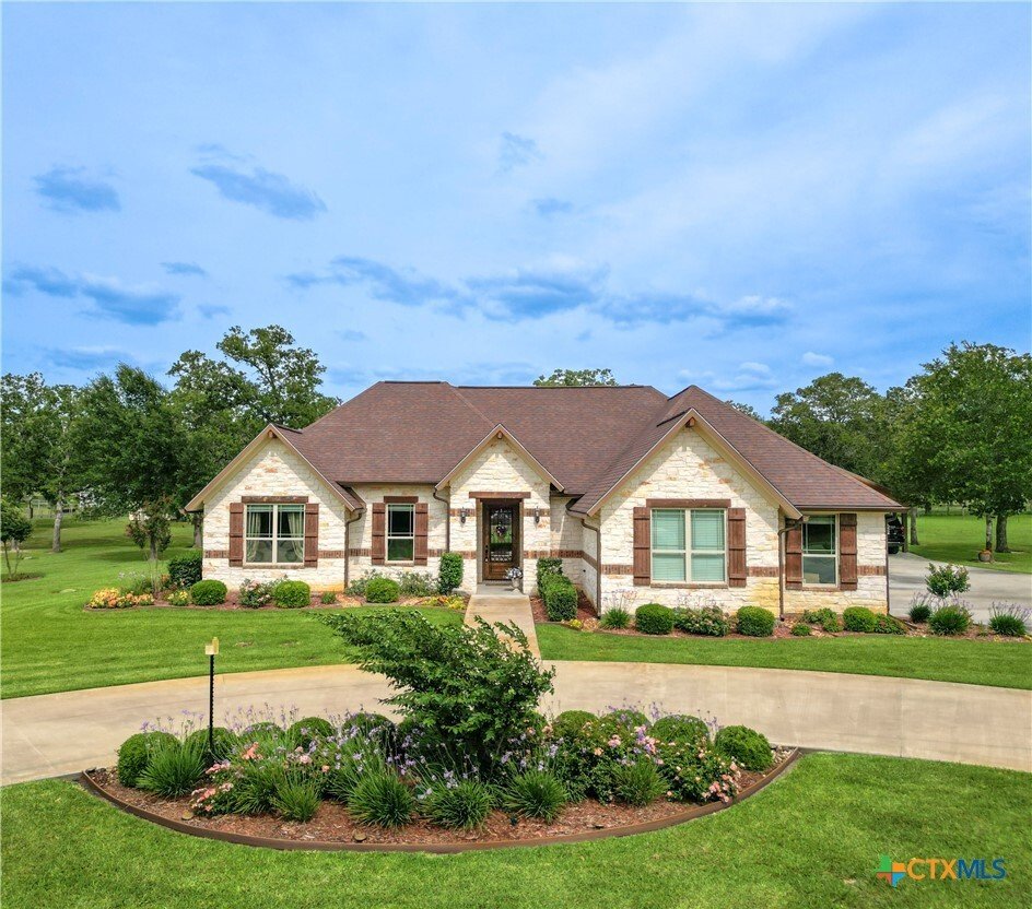 House in Hallettsville, Texas, United States 2 - 17953670