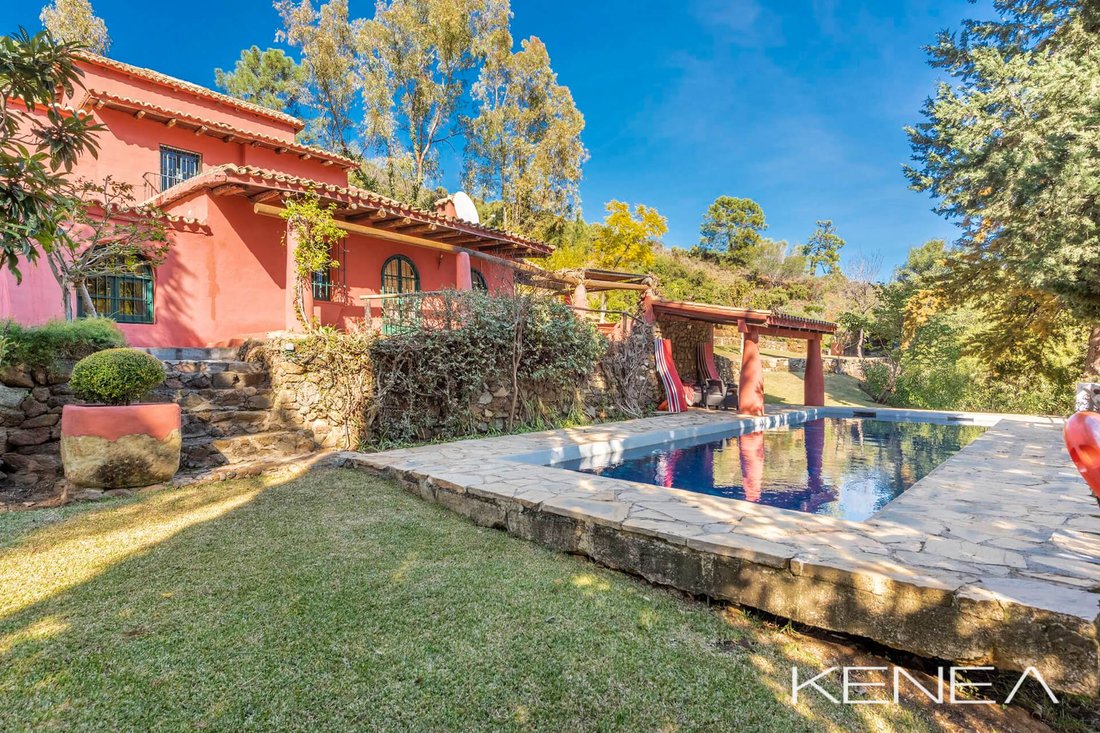 Villa in Benahavis, Andalusia, Spain 1 - 17947383