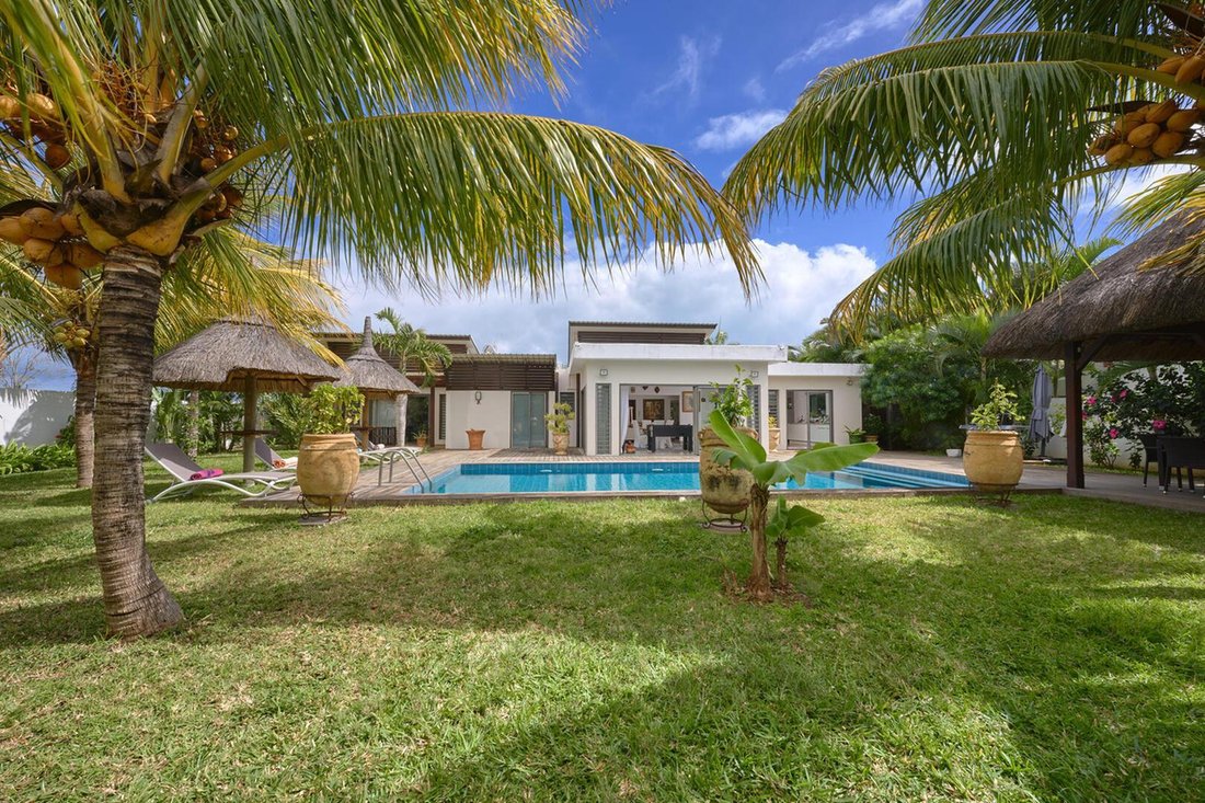 House in Grand Baie, Rivière du Rempart District, Mauritius 2 - 17948011