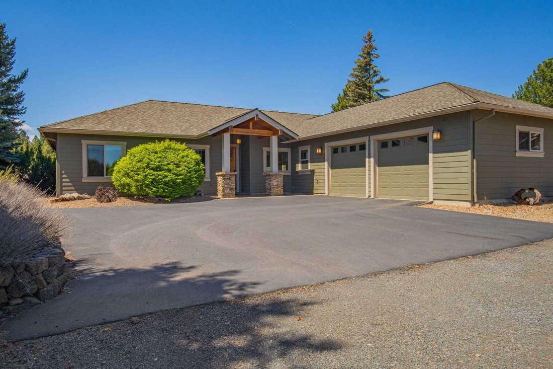 House in Bend, Oregon, United States 4 - 17949152