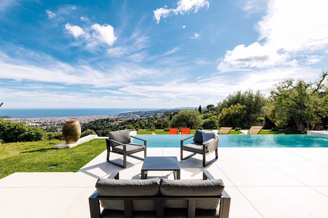 Villa in Nice, Provence-Alpes-Côte d'Azur, France 1 - 17948377