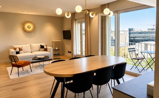 Apartment in Porte Dauphine, Paris 16e Arrondissement, Paris 1