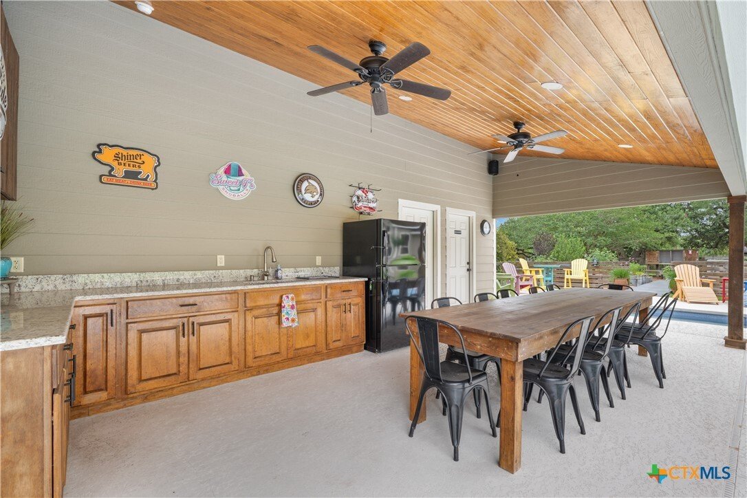 House in Flatonia, Texas, United States 4 - 17953672