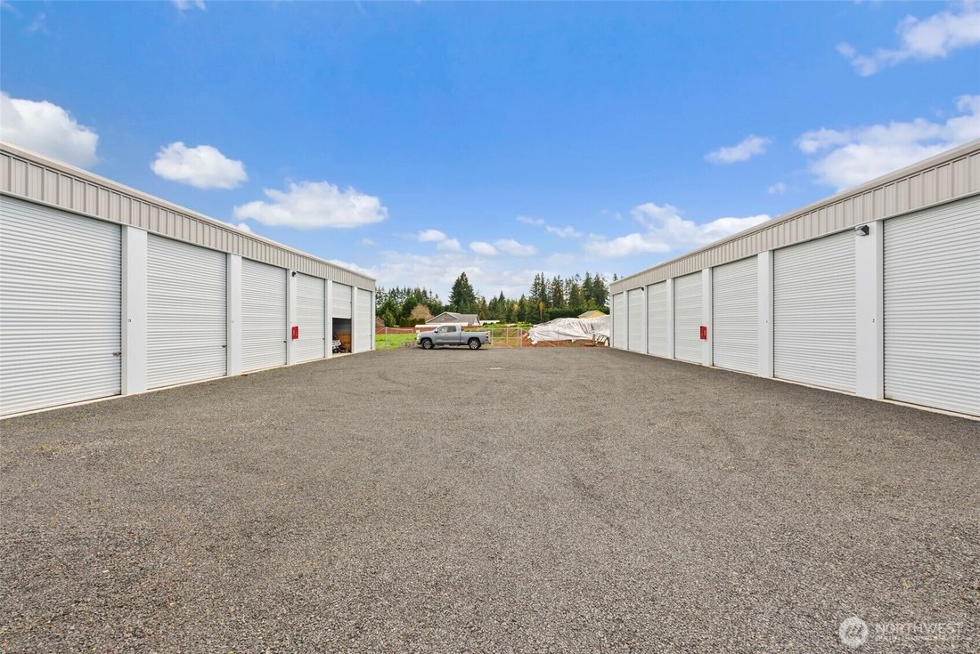 Winlock, Washington, United States 4 - 17949617