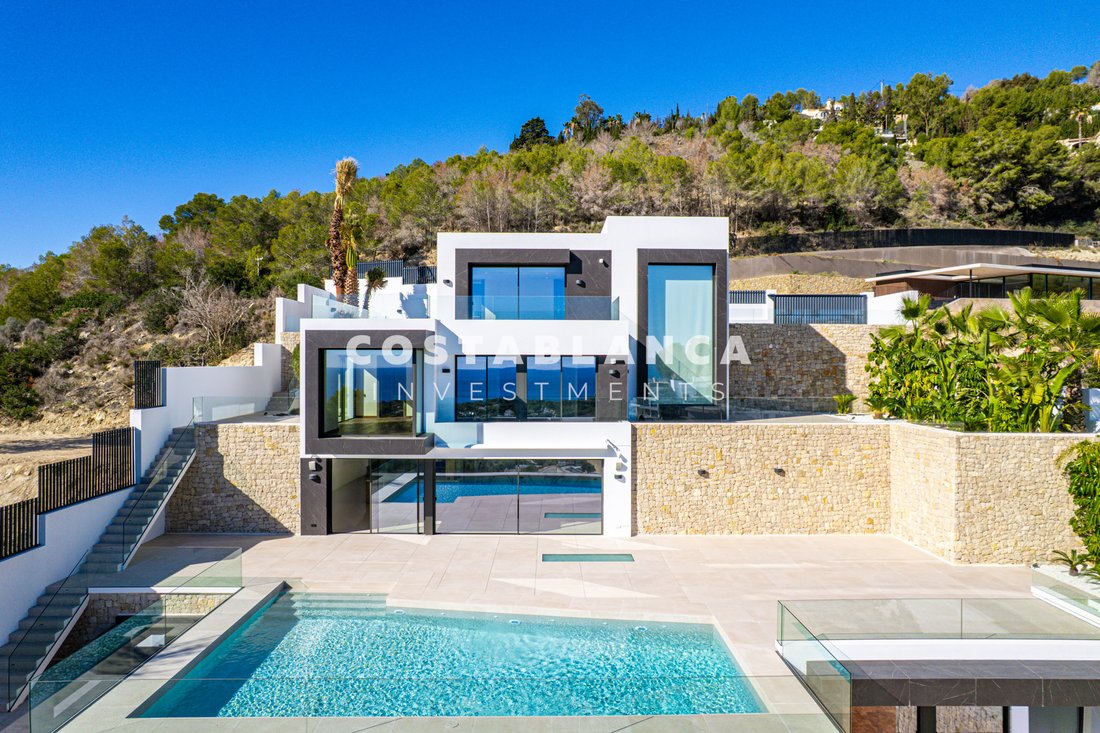 Villa in Benissa, Valencian Community, Spain 1 - 17948319