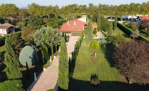 Cazères, Occitania, Francia 1