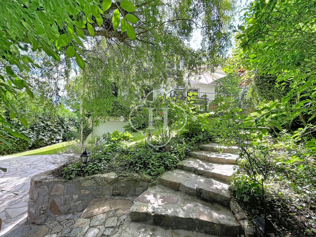 House in Orgeval, Ile-de-France, France 1 - 17955414