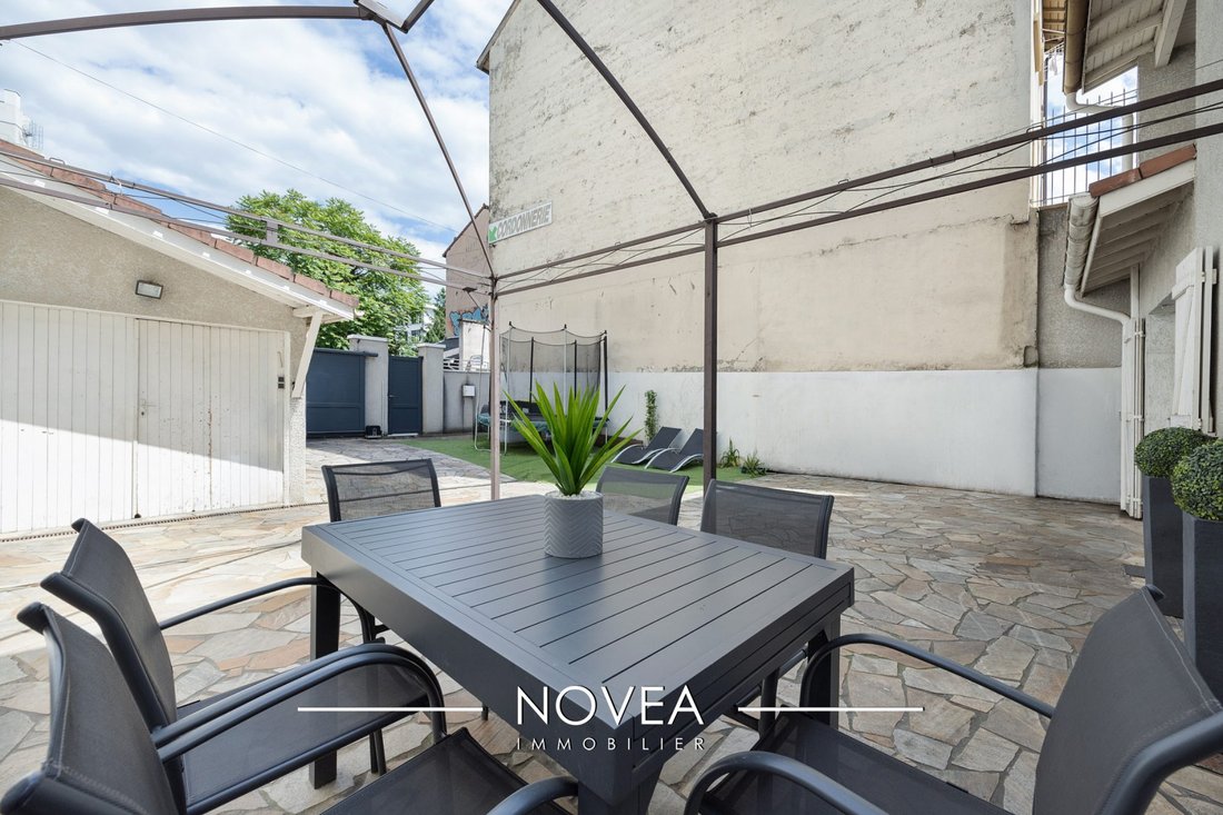 House in Zola - Pressence, Villeurbanne, France 5 - 17955457