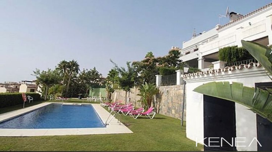 Chalet in Estepona, Andalusia, Spain 1 - 17947323