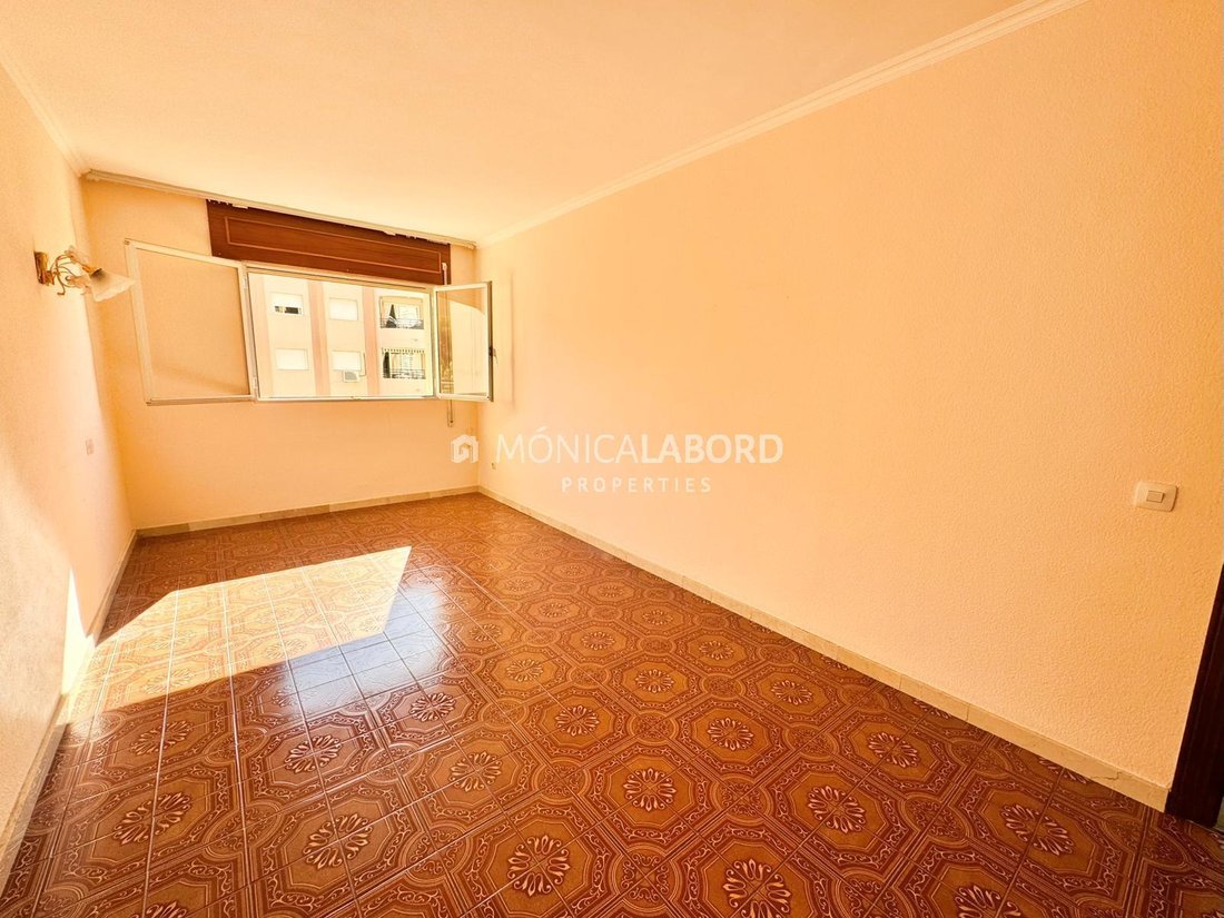 Apartment in Marbella, Andalusia, Spain 4 - 17947308