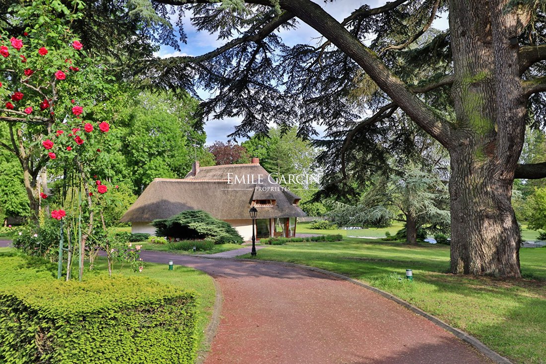 Villa in Vaux-sur-Seine, Ile-de-France, France 2 - 17954487