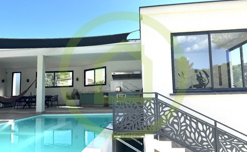 Villa in Alouette, Nimes, France 1