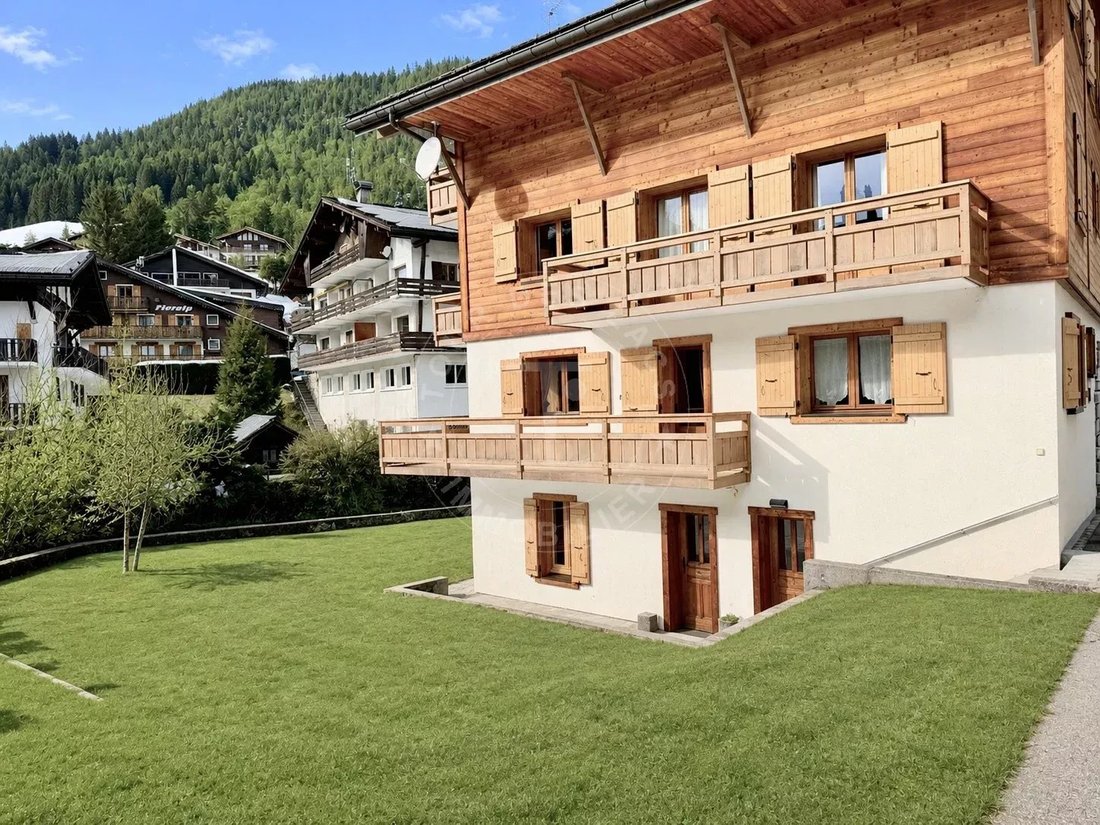 Apartment in La Clusaz, Auvergne-Rhône-Alpes, France 1 - 17133613