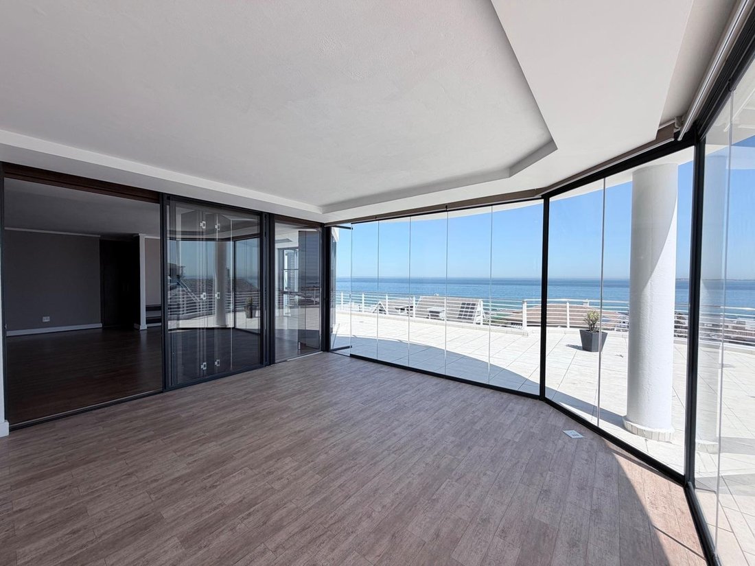 Apartment in Blouberg, Western Cape, South Africa 3 - 17947559