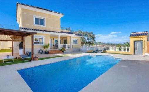 Villa in San Miguel de Salinas, Valencian Community, Spain 1